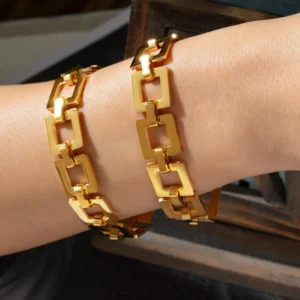 TitanLink Gold Square Chain Bracelet – Titanium Steel Luxury Bracelet